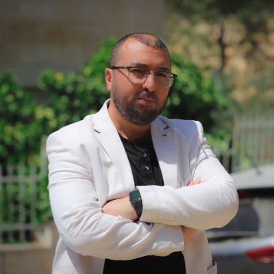صورة الكاتب